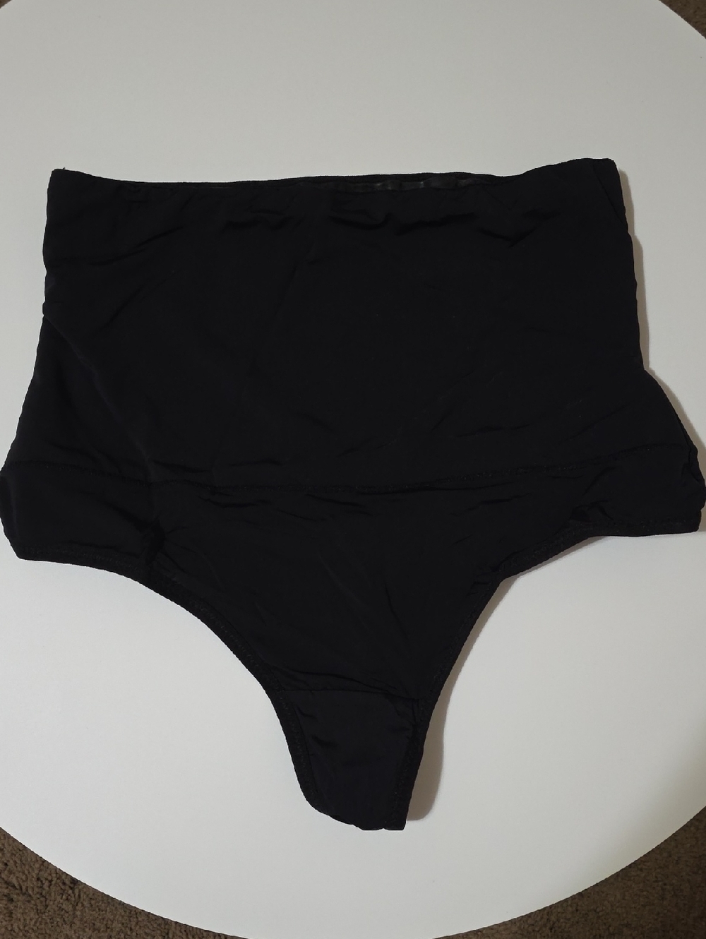 High-Waist Shaping Thong - Black